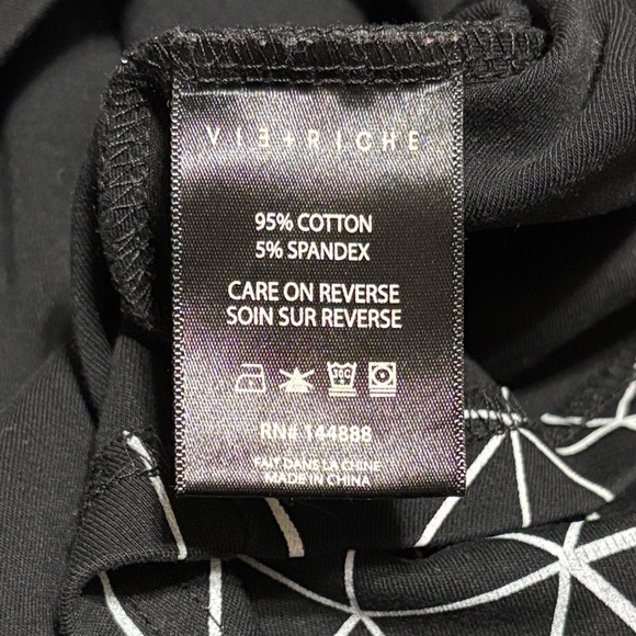 🔥🔥🔥Black and Red Geometric Men's Tee Size: XXL🔥🔥🔥 - Picture 7 of 8